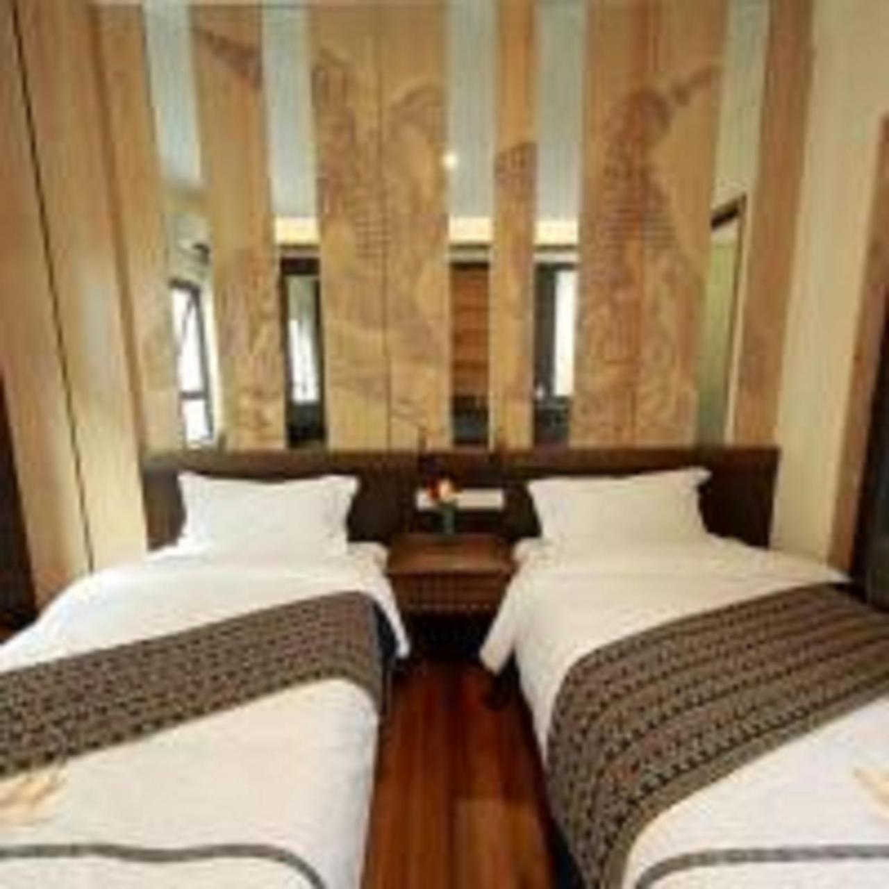 The Home Hotel Mandalay Luaran gambar